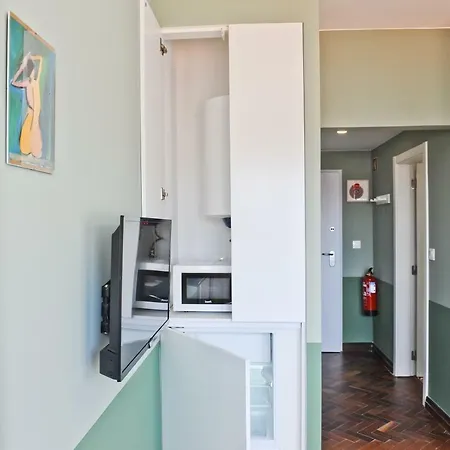 Apartment Expresso Martinis In By Misha's Place 4c Lisbon